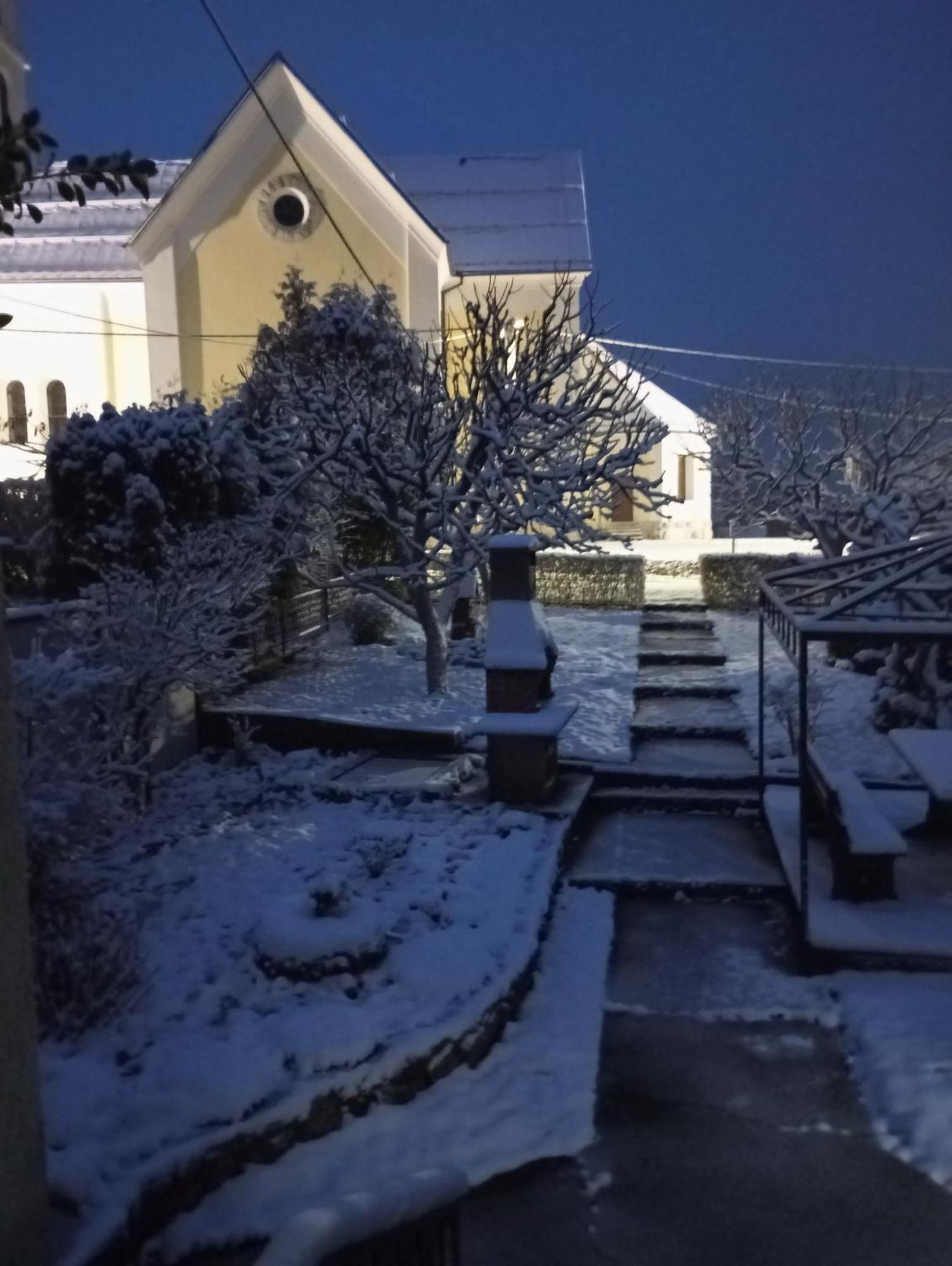 Guesthouse Pavlicic Drežnik Grad Dış mekan fotoğraf